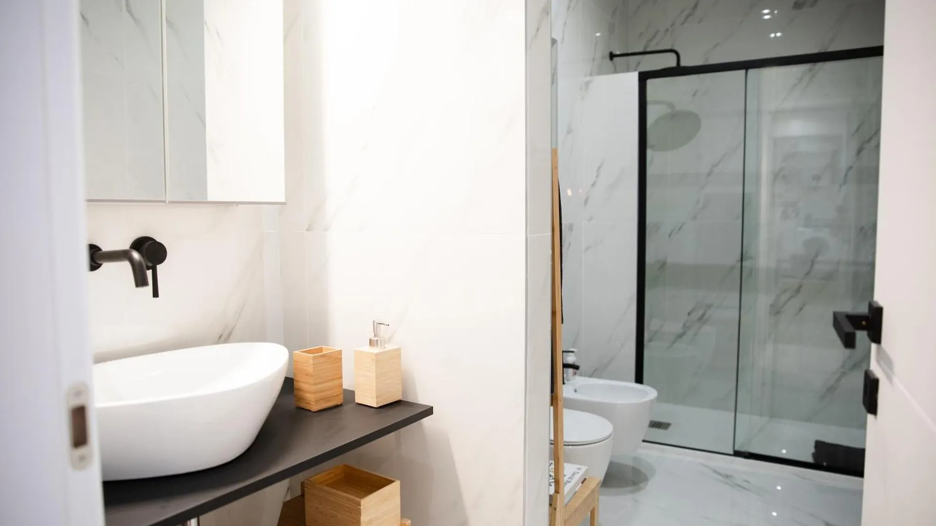 Bright 2-Room Apartment For Friends And Relatives Milán Italia