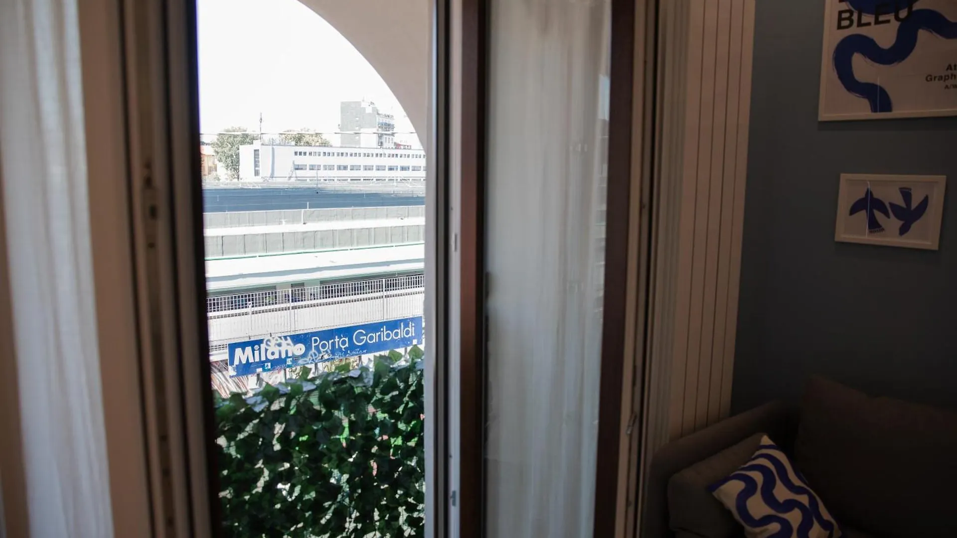 Bright 2-Room Apartment For Friends And Relatives Milan