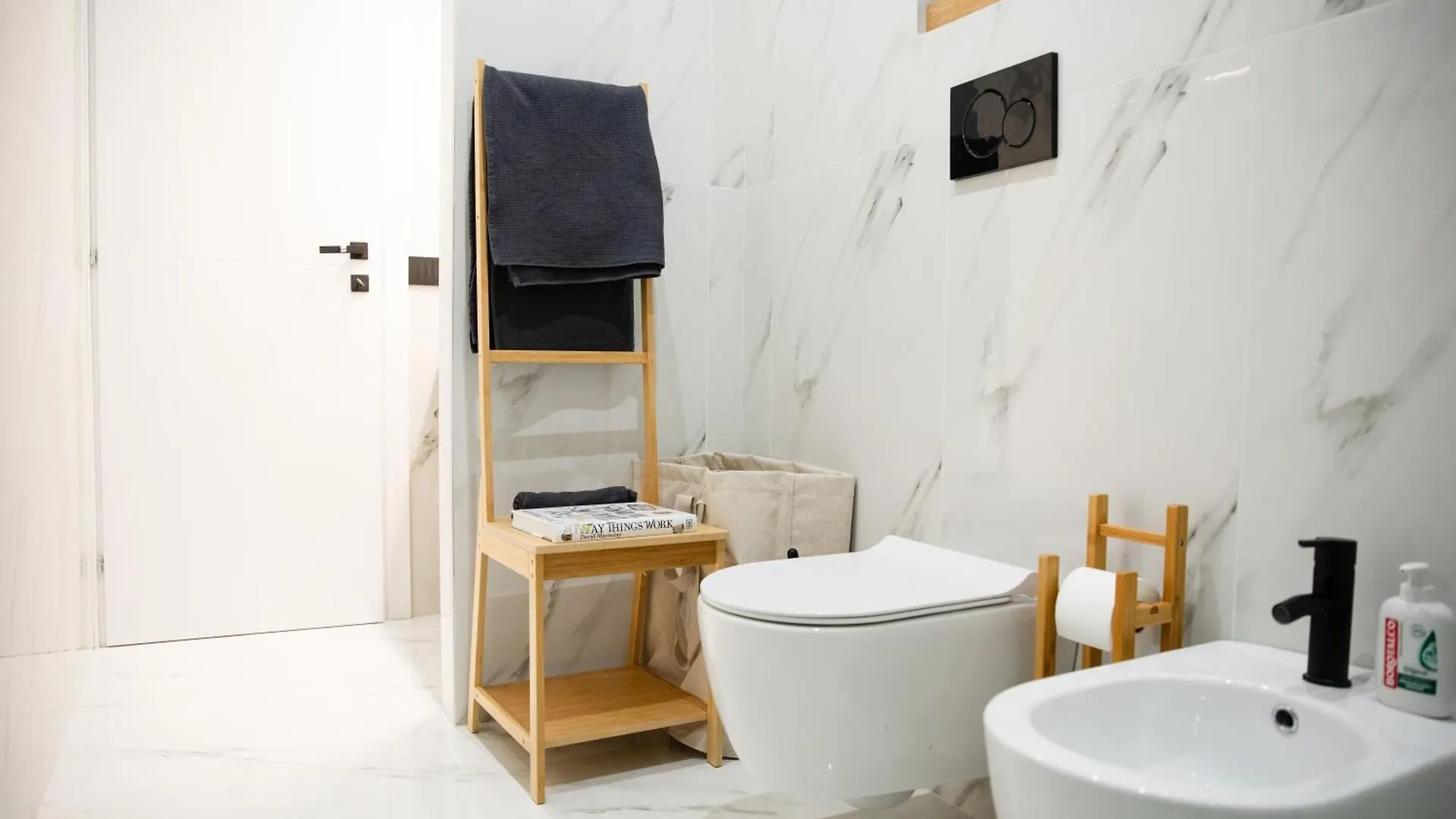Bright 2-Room Apartment For Friends And Relatives Milan Italy